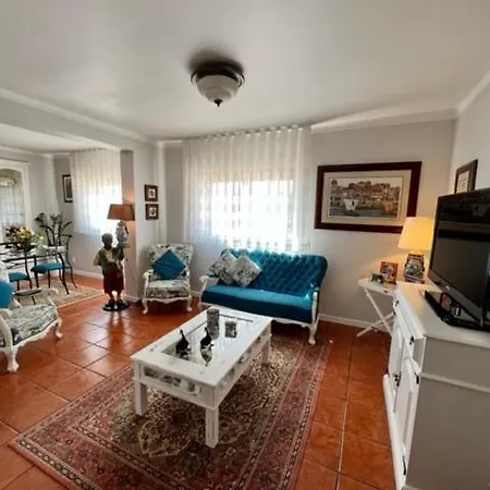 Cocas House - *